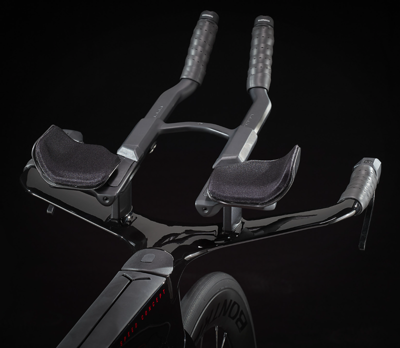 Trek Speed Concept SLR 7 Time Trial/Triathlon Road Bike 2024 in Viper Red/Trek Black-4